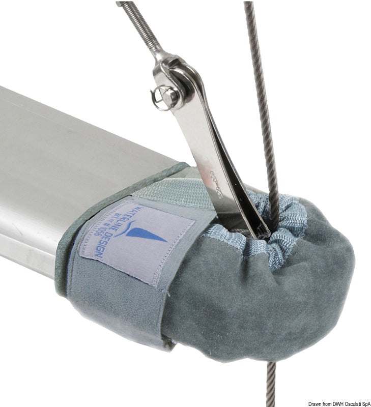 Aitoa nahkaa oleva levitinsaapas