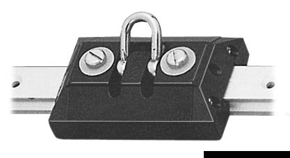 Traveller with tilt shackle