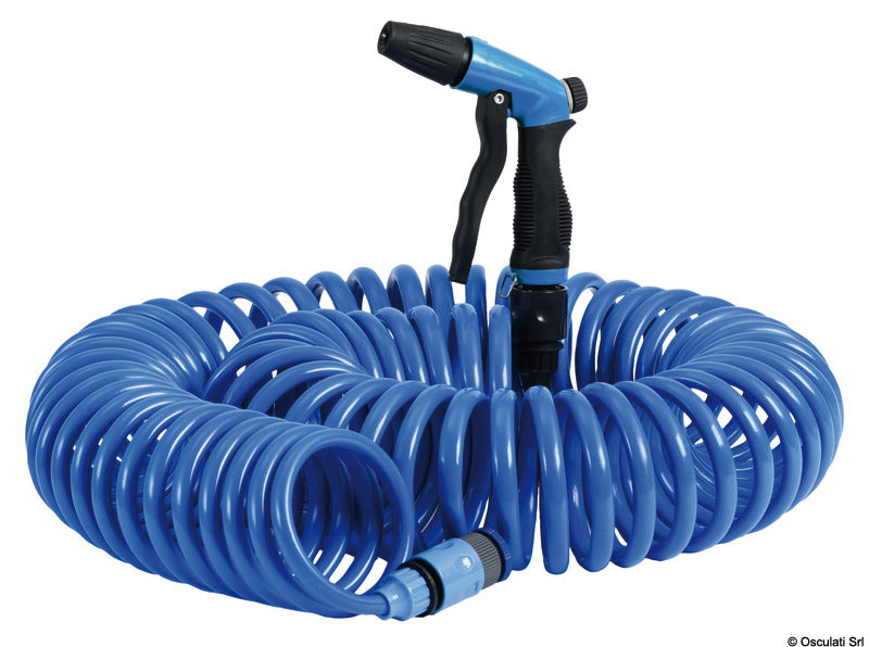 Retractable hoses for boat washing