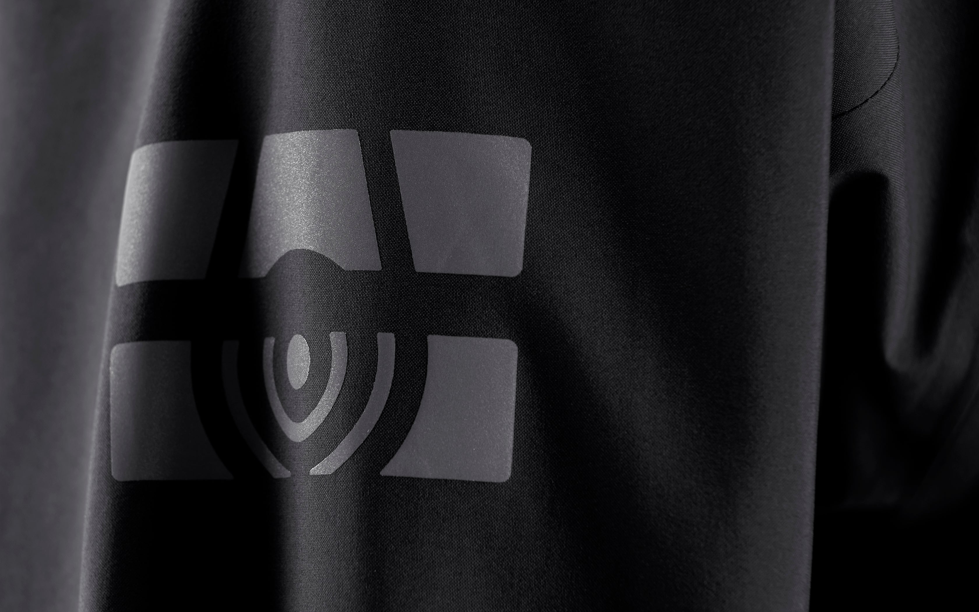 REFERENCE LIGHT GORE TEX JACKET