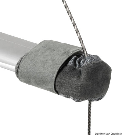 Aitoa nahkaa oleva levitinsaapas