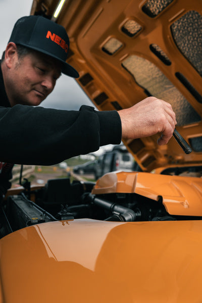 Inspector 500 Plus - Black line I Ladattava käsivalaisin